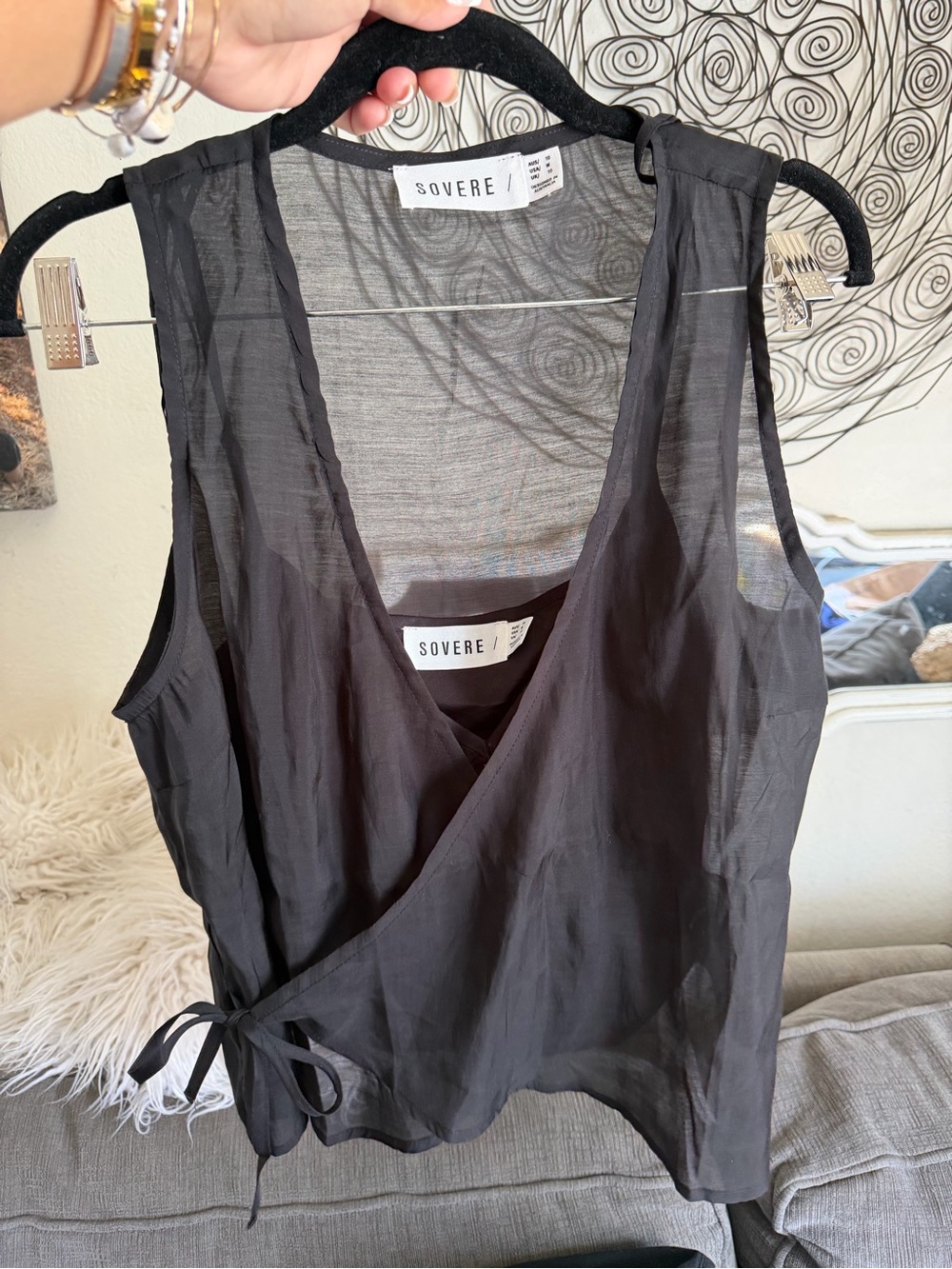 Cutest Revolve sovere Sleeveless Black Wrap layering Tank Top size M nwot